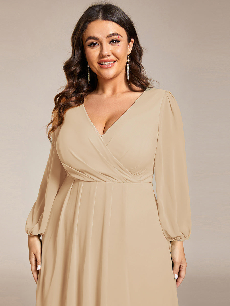 Plus Size Knee-Length Homecoming Cocktail Dresses With Long Sleeves