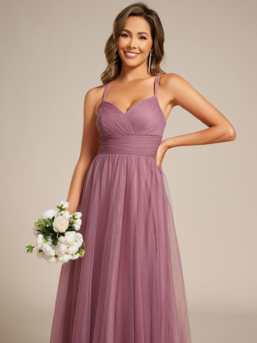 Romantic Spaghetti Straps Tulle Bridesmaid Dresses with Lace Backless Crossover Halter Design