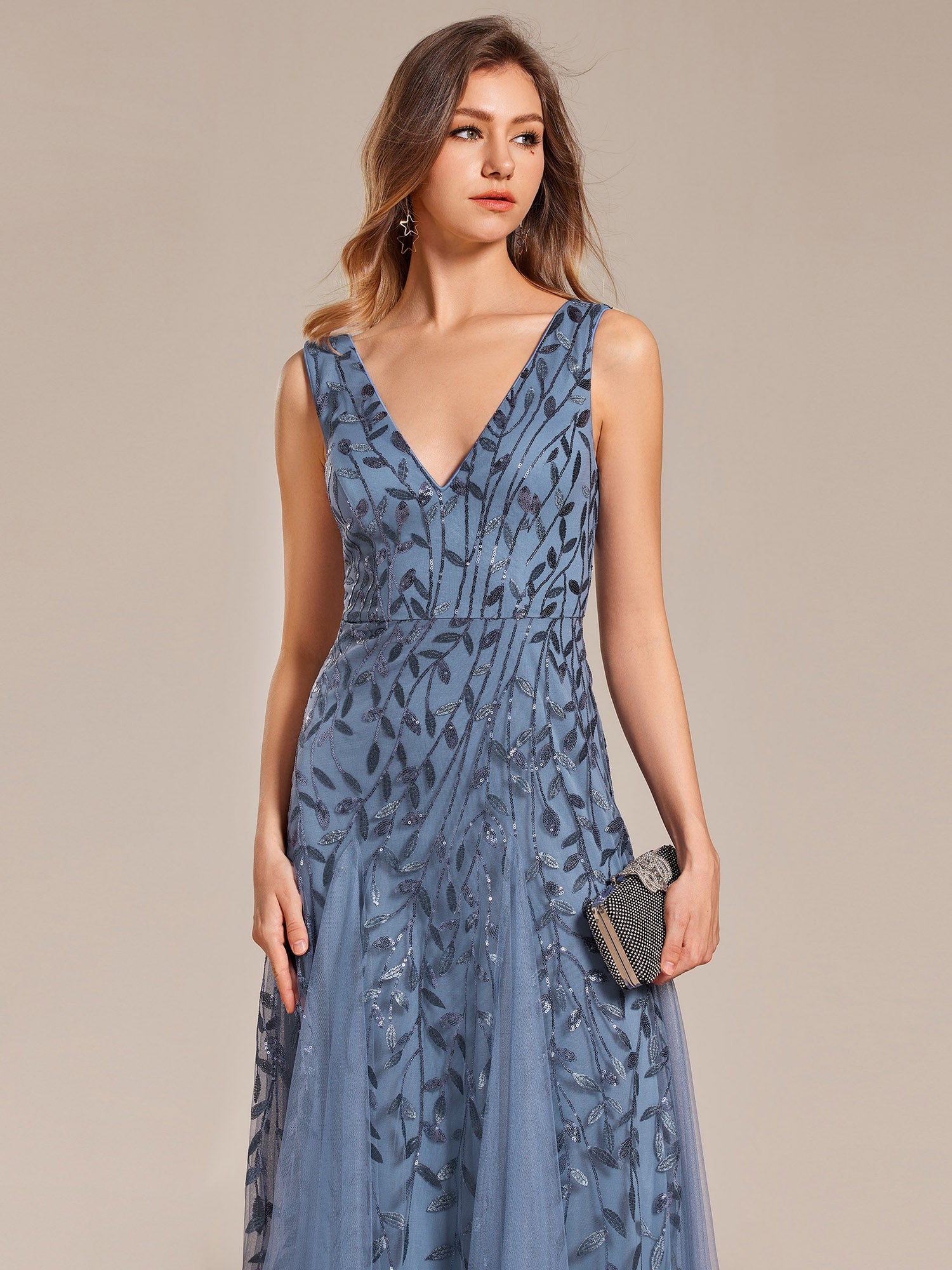 Color=Dusty Blue