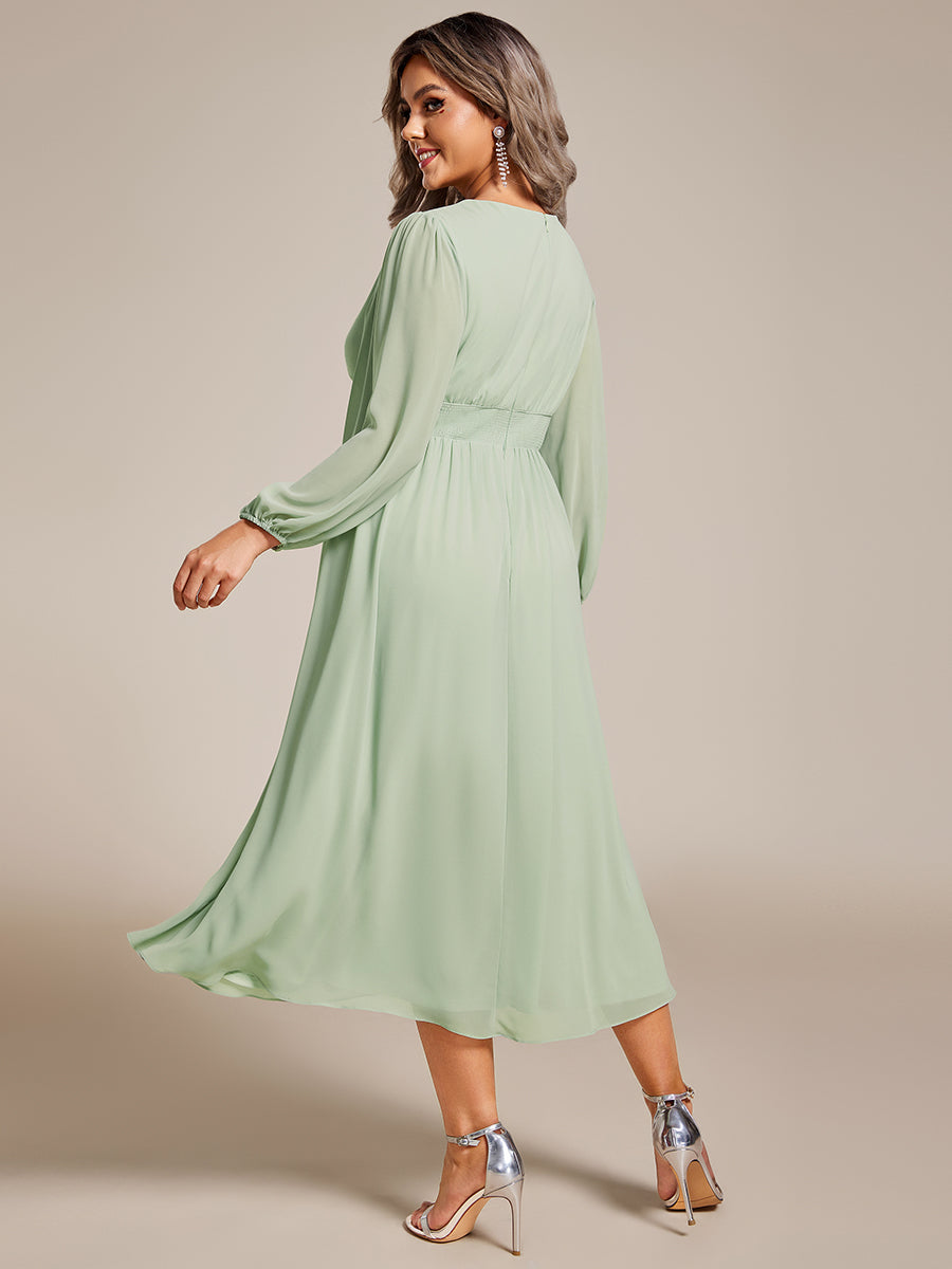 Plus Size Knee Length Chiffon Wholesale Wedding Guest Dresses With Long Sleeves #Color_Mint Green