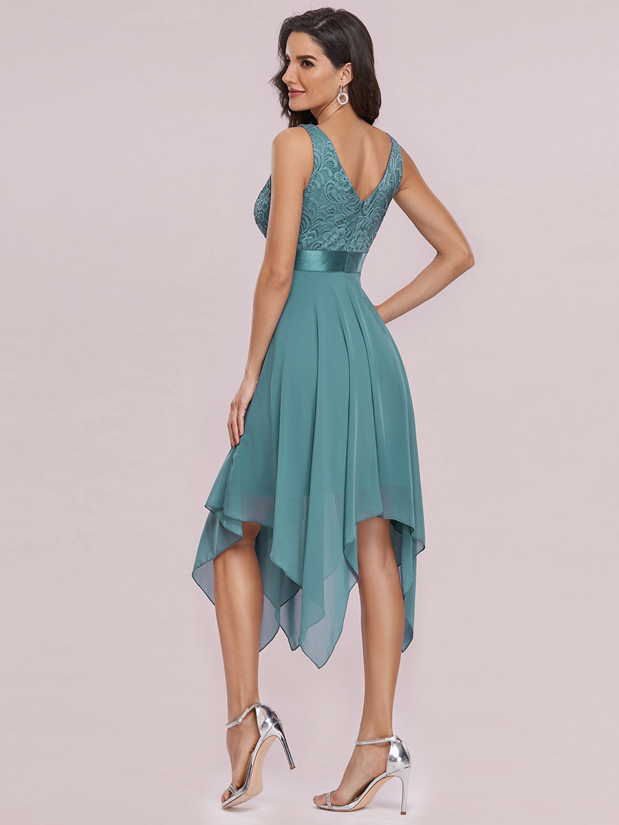 Color=Light teal