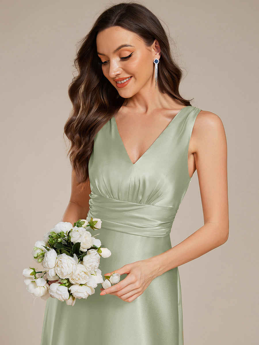 Color=Mint Green | Elegant Deep V-Neck Floor Length Empire Waist Satin Bridesmaid Dresses with Pockets-Mint Green 5