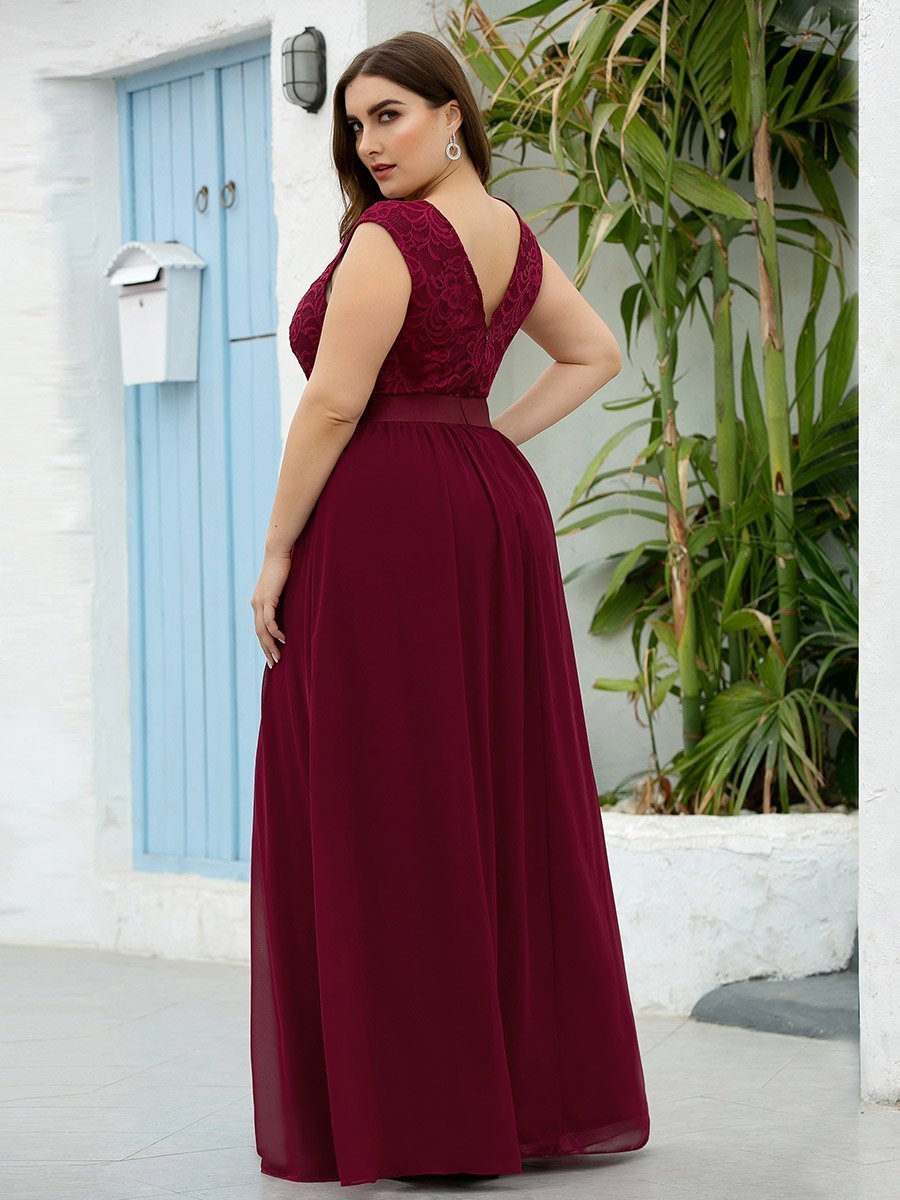 Color=Burgundy | Wholesale Plus Size Fahion Bridesmaid Dresses With Lace-Burgundy 2